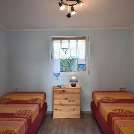 Σπίτι διακοπών With Fireplace In *